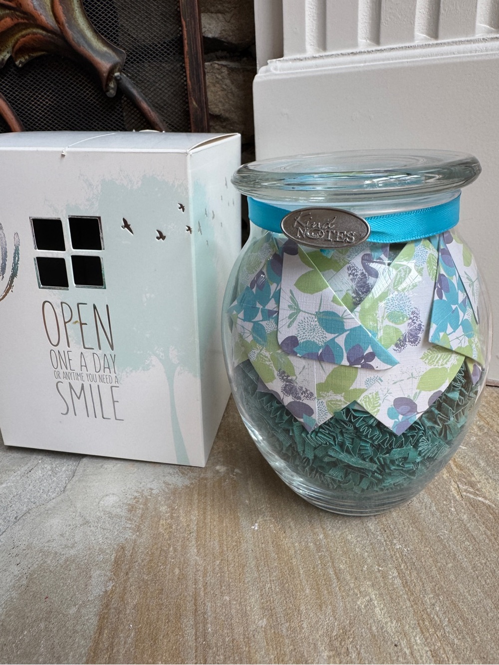 Kind Notes Gift Jar with Positive Thoughts - Calm Breeze Design